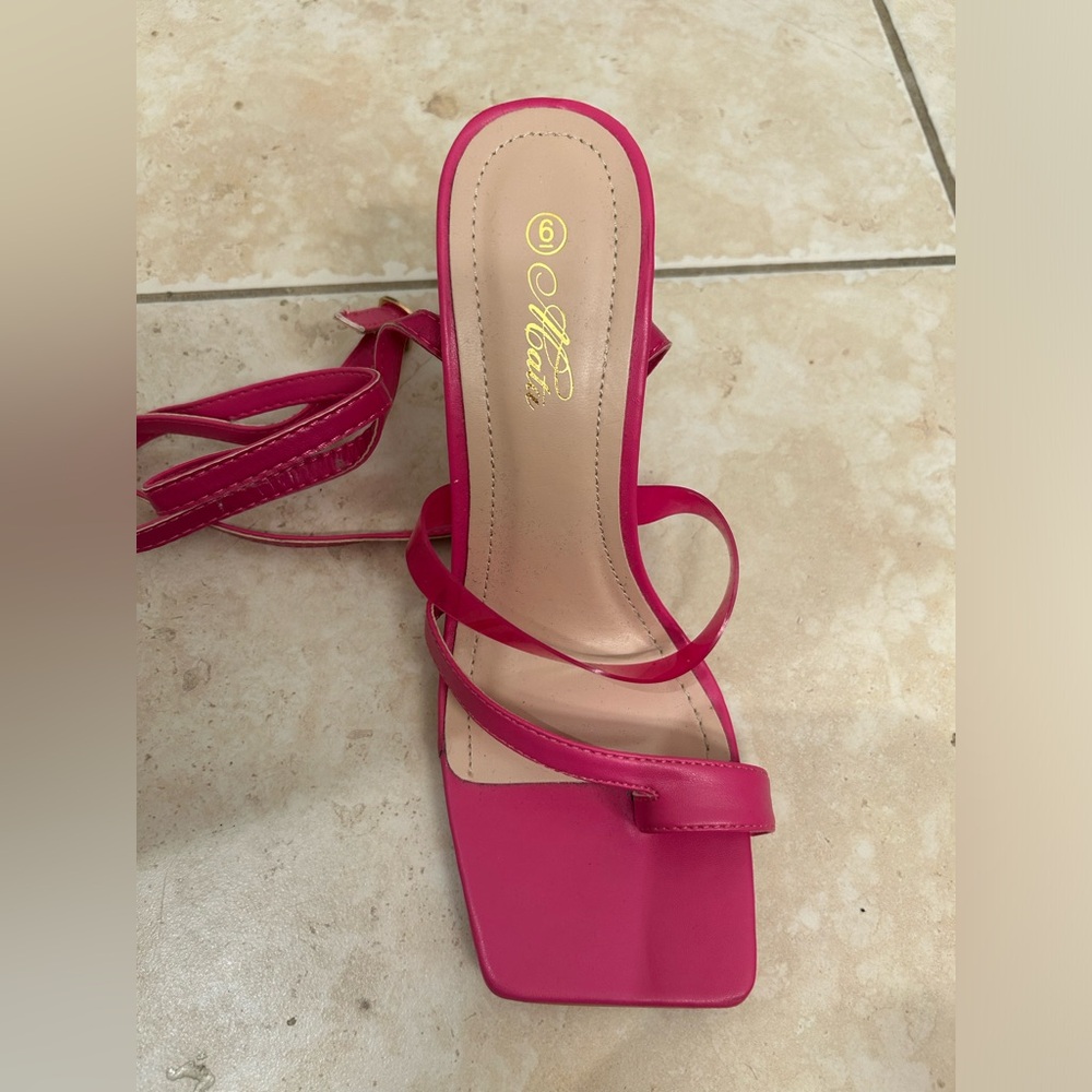 Alata Pink heels 👠